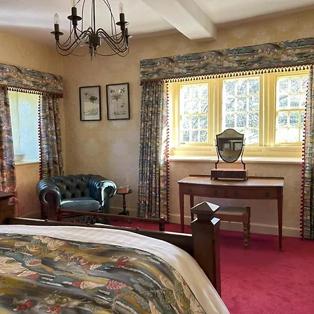 Braithwaite Hall Bed & Breakfast