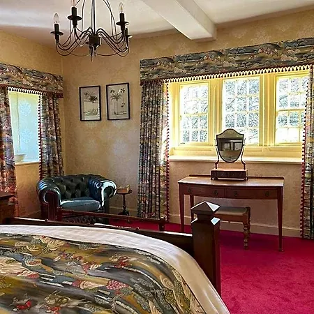 Braithwaite Hall 5*