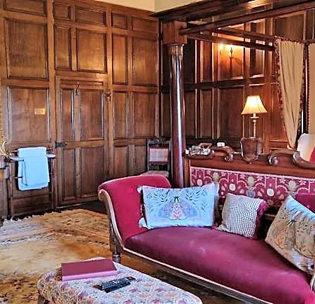 Braithwaite Hall Bed & Breakfast 5*
